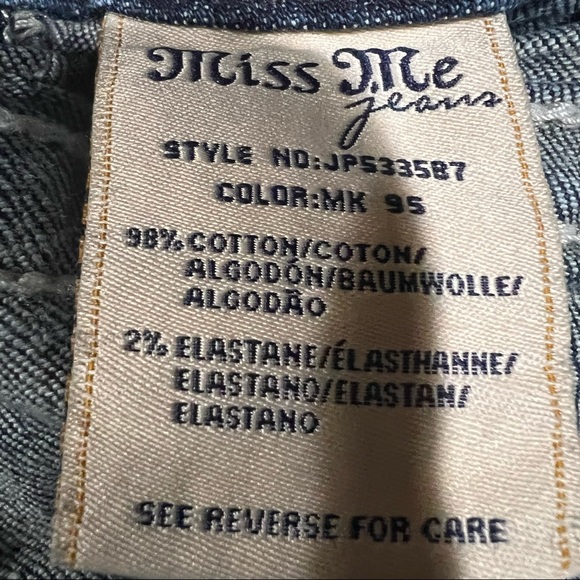 Miss Me Jeans size 26x32 - Picture 8 of 8